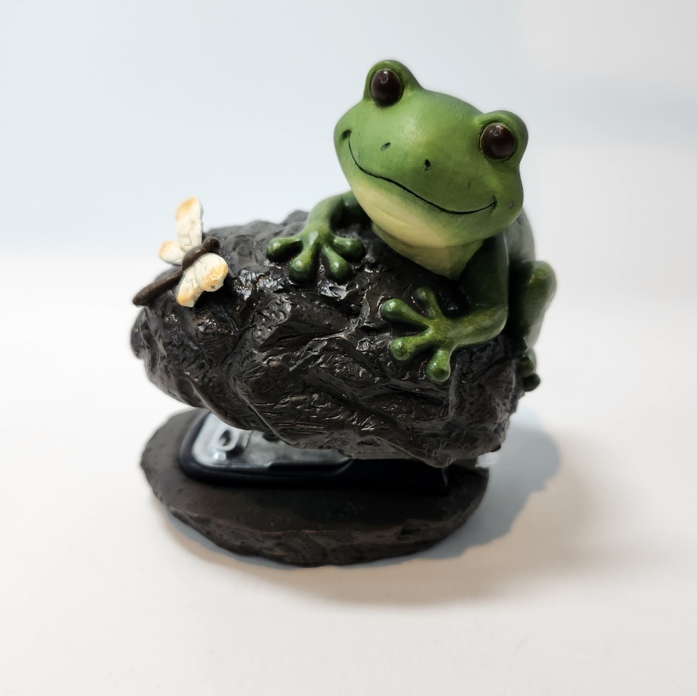 Stapler Frog Perched On A Rock By Dragonfly Vint Rare Figi Whimsical Small